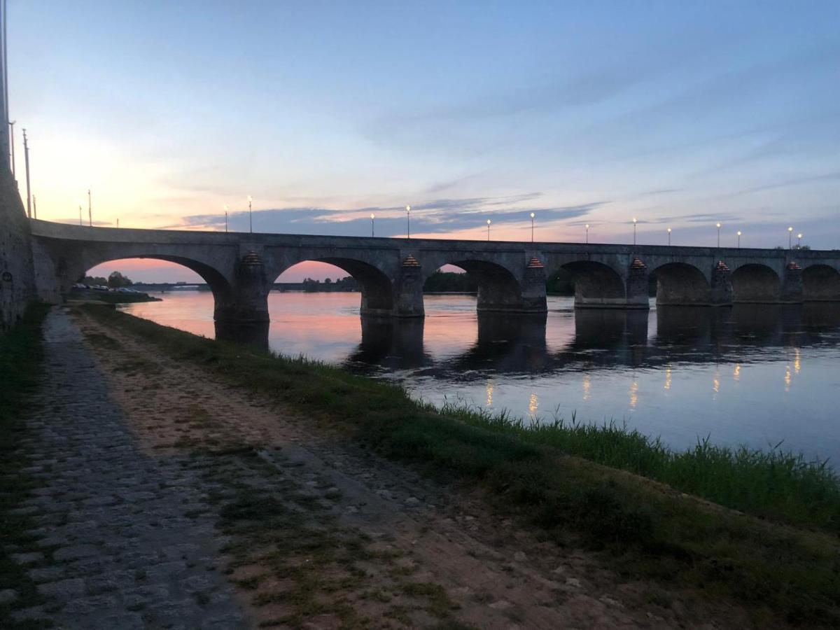 Bulles De Loire Bed & Breakfast Saumur Exterior foto